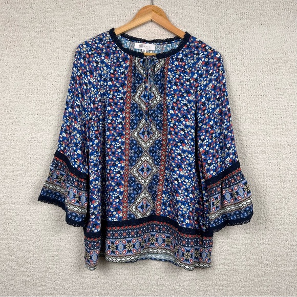 Fever Top Womens Med Blue Floral Bohemian Chic Pull‎ Over Blouse Crochet Trim - Picture 1 of 8
